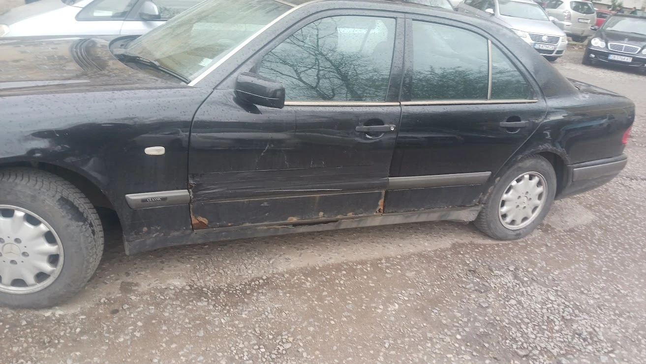 Mercedes-Benz E 200 W 210, снимка 6 - Автомобили и джипове - 54592498
