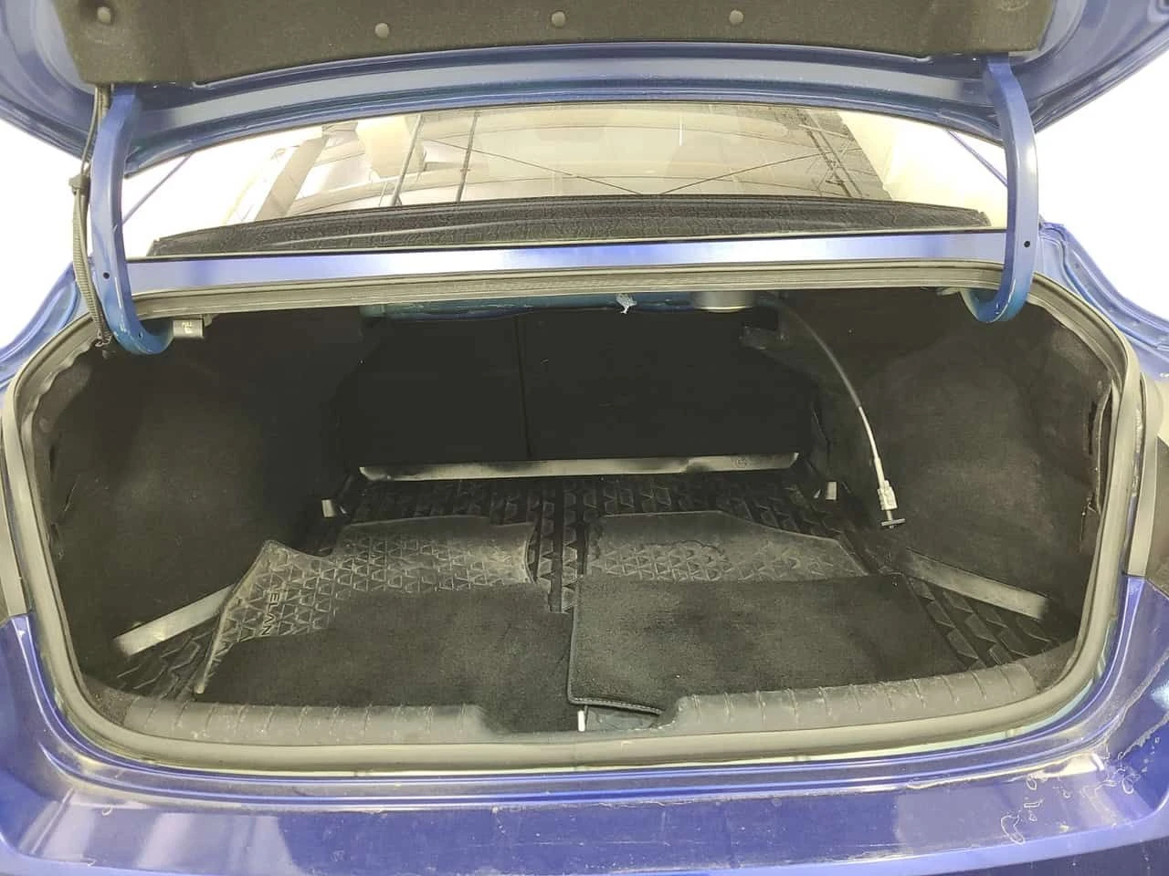 Hyundai Elantra N LINE ULTIMATE| LANE ASSIST| PANO| МЪРТВА ТОЧКА, снимка 15 - Автомобили и джипове - 54687462