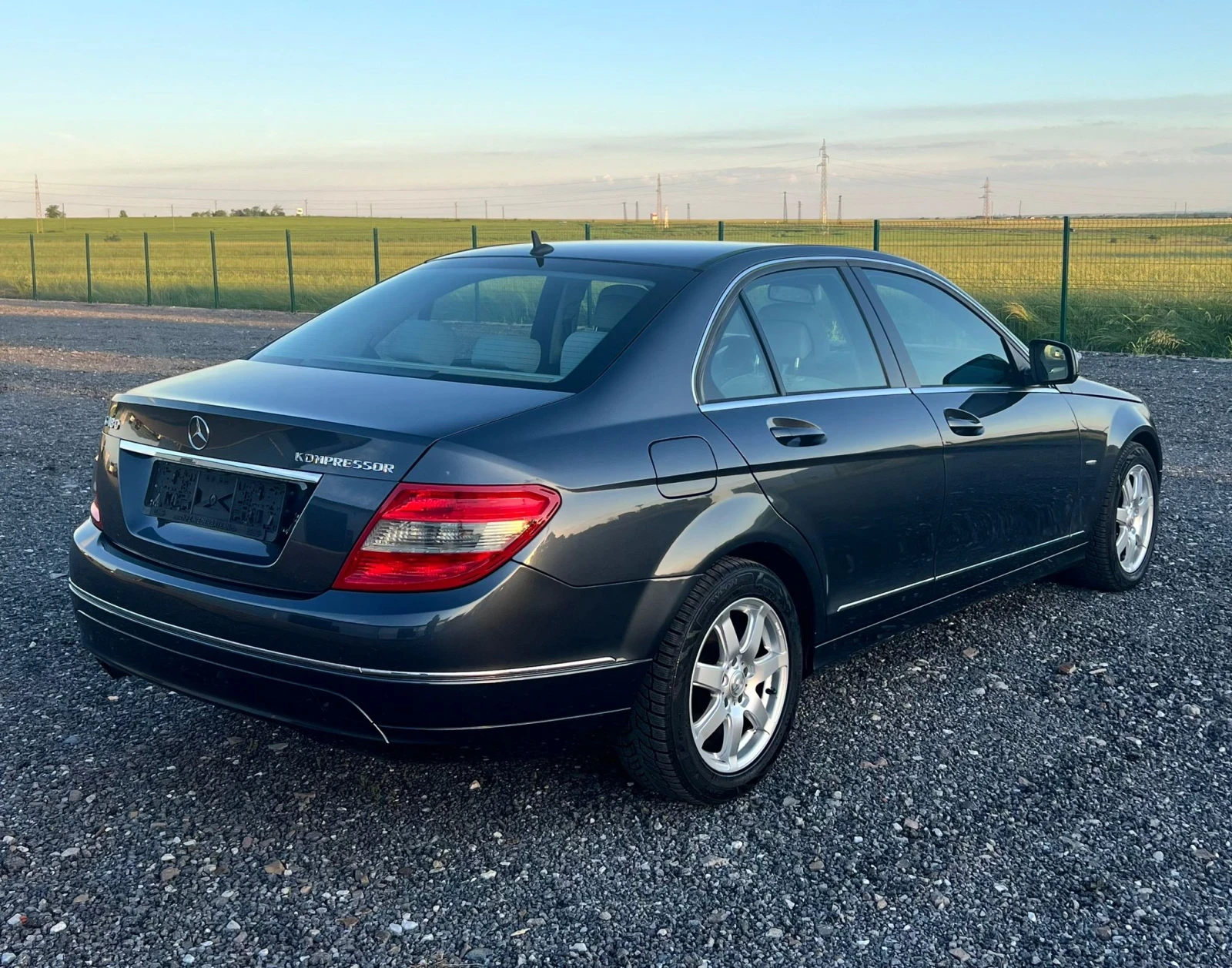 Mercedes-Benz C 180 1.8 i/156кс./6ск., снимка 3 - Автомобили и джипове - 54723390