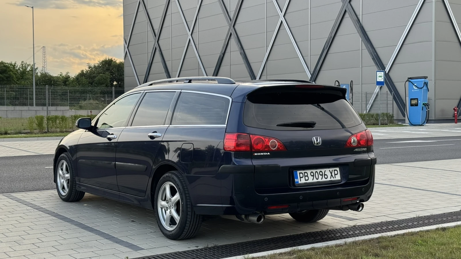 Honda Accord Executive , снимка 6 - Автомобили и джипове - 54960407