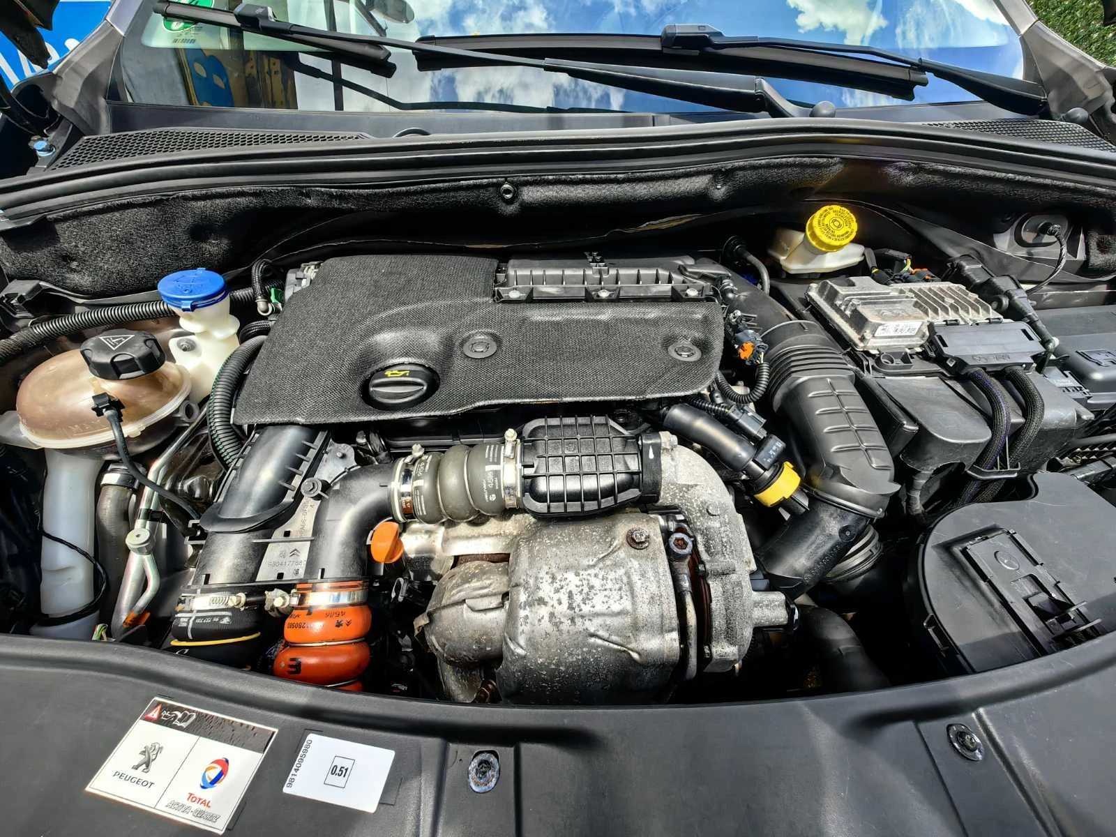 Peugeot 2008 1.6 HDI 120 к.с. Allure, снимка 13 - Автомобили и джипове - 55210720