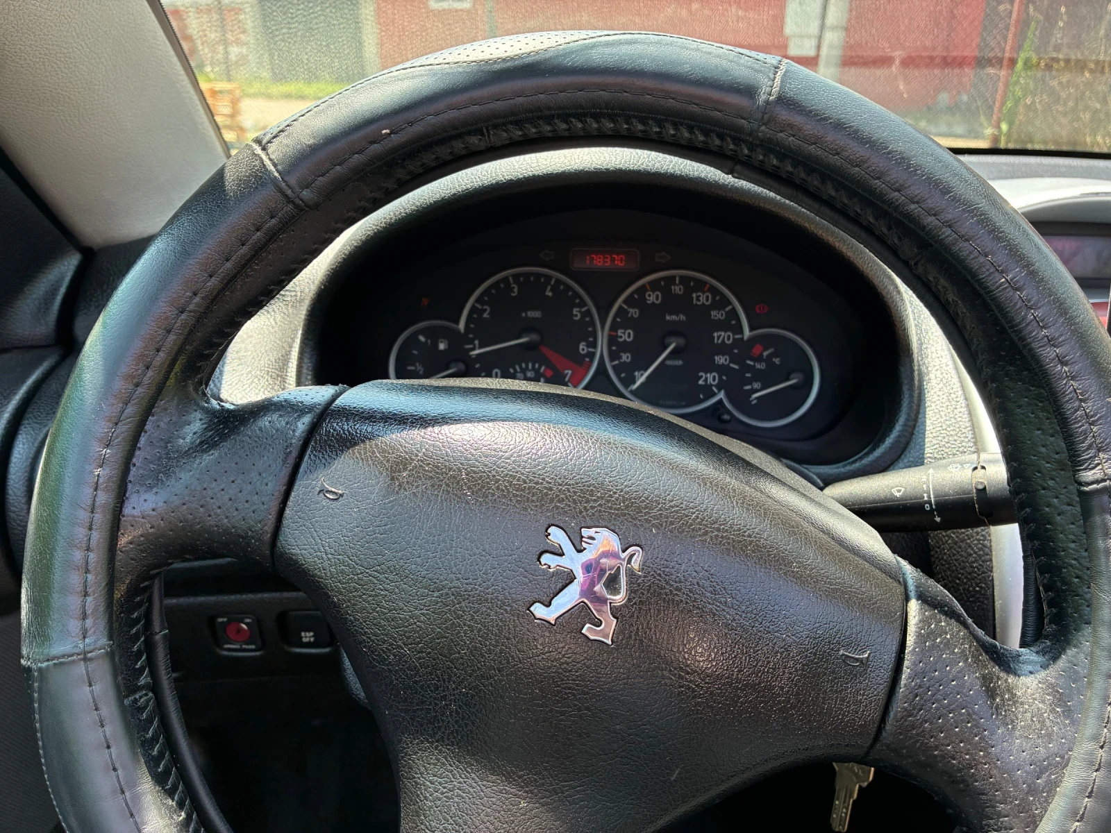 Peugeot 206, снимка 15 - Автомобили и джипове - 55338850