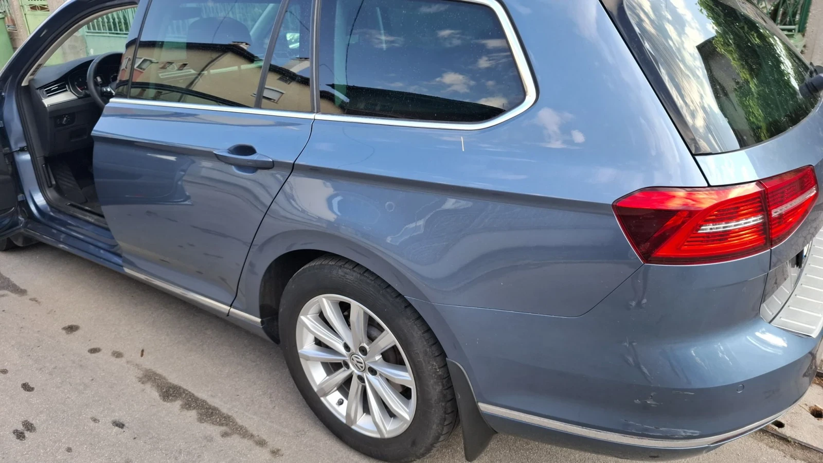 VW Passat 2.0 tdi highline , снимка 4 - Автомобили и джипове - 55619431