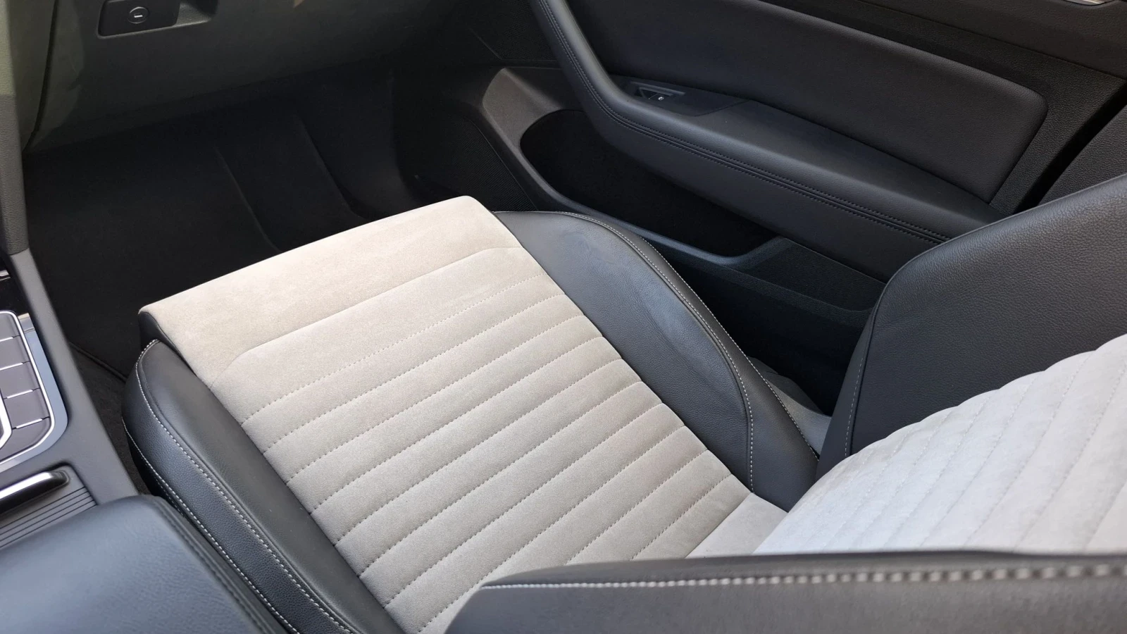 VW Passat 2.0 tdi highline , снимка 14 - Автомобили и джипове - 55619431