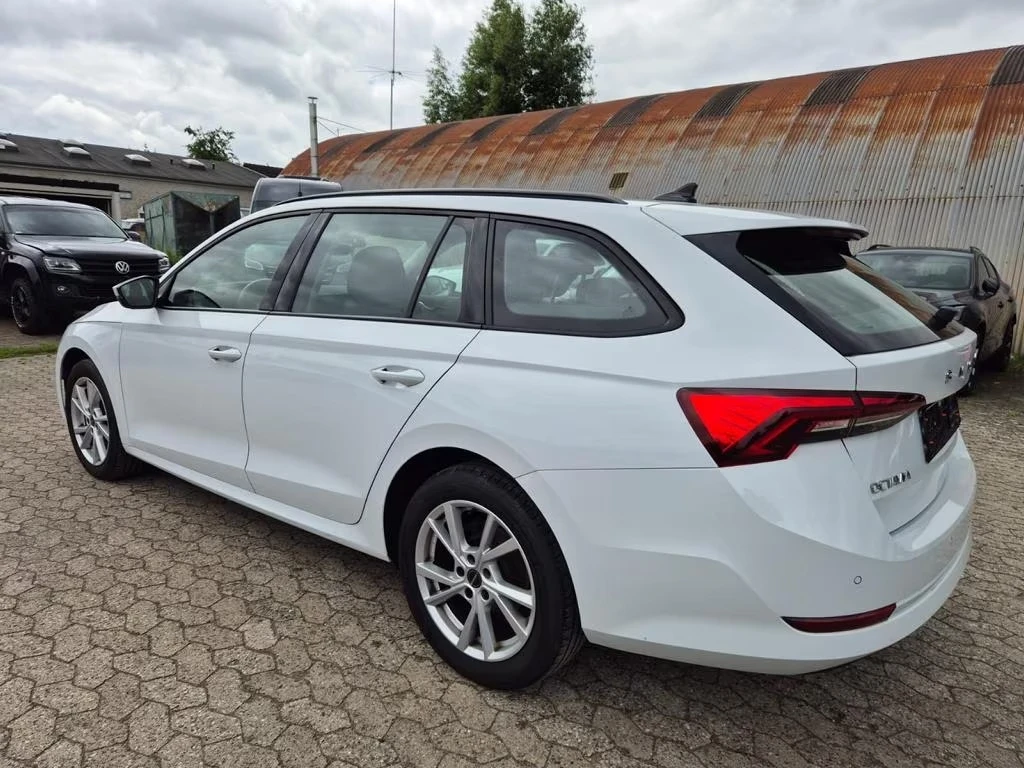 Skoda Octavia DSG Ambition Navi, снимка 3 - Автомобили и джипове - 55777063