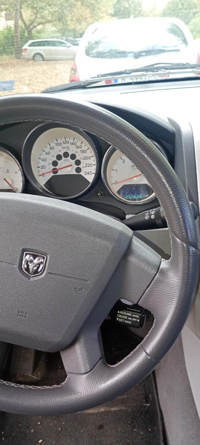 Dodge Caliber 2.0CRD, снимка 13 - Автомобили и джипове - 55980301