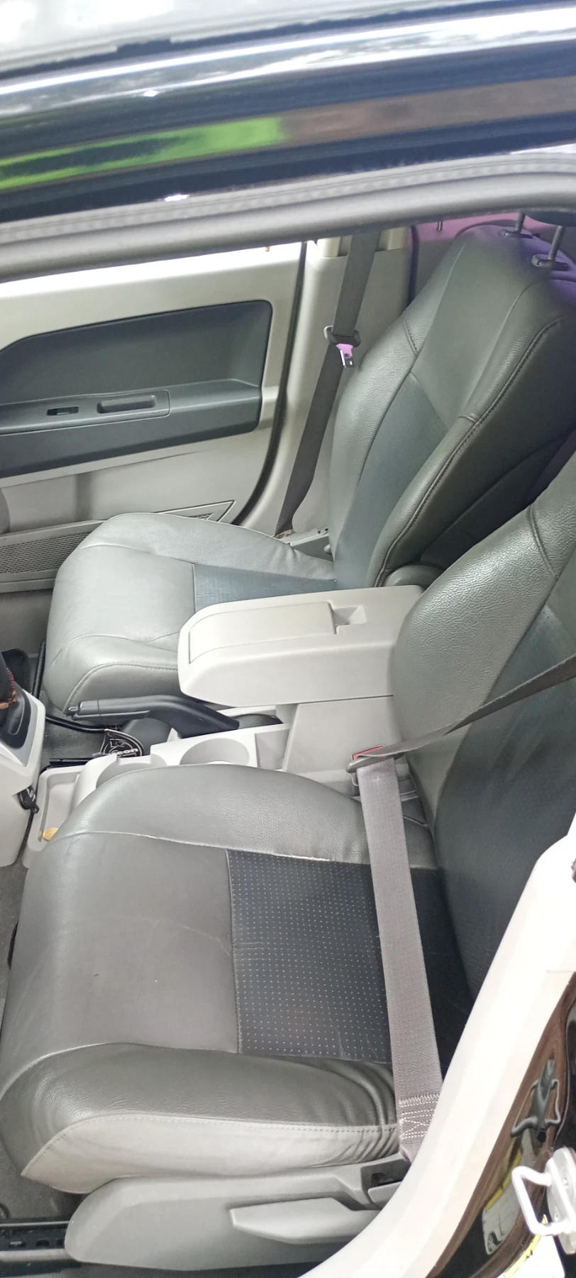 Dodge Caliber 2.0CRD, снимка 16 - Автомобили и джипове - 55980301
