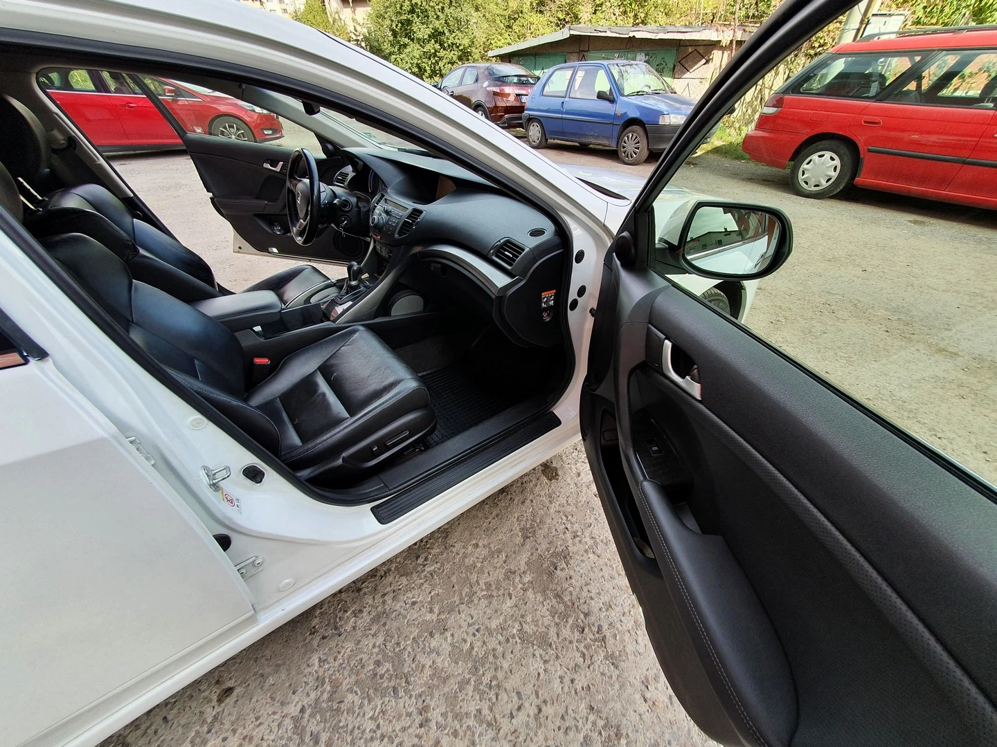 Honda Accord Executive Facelift 2.2 i-DTEC, снимка 8 - Автомобили и джипове - 56201777