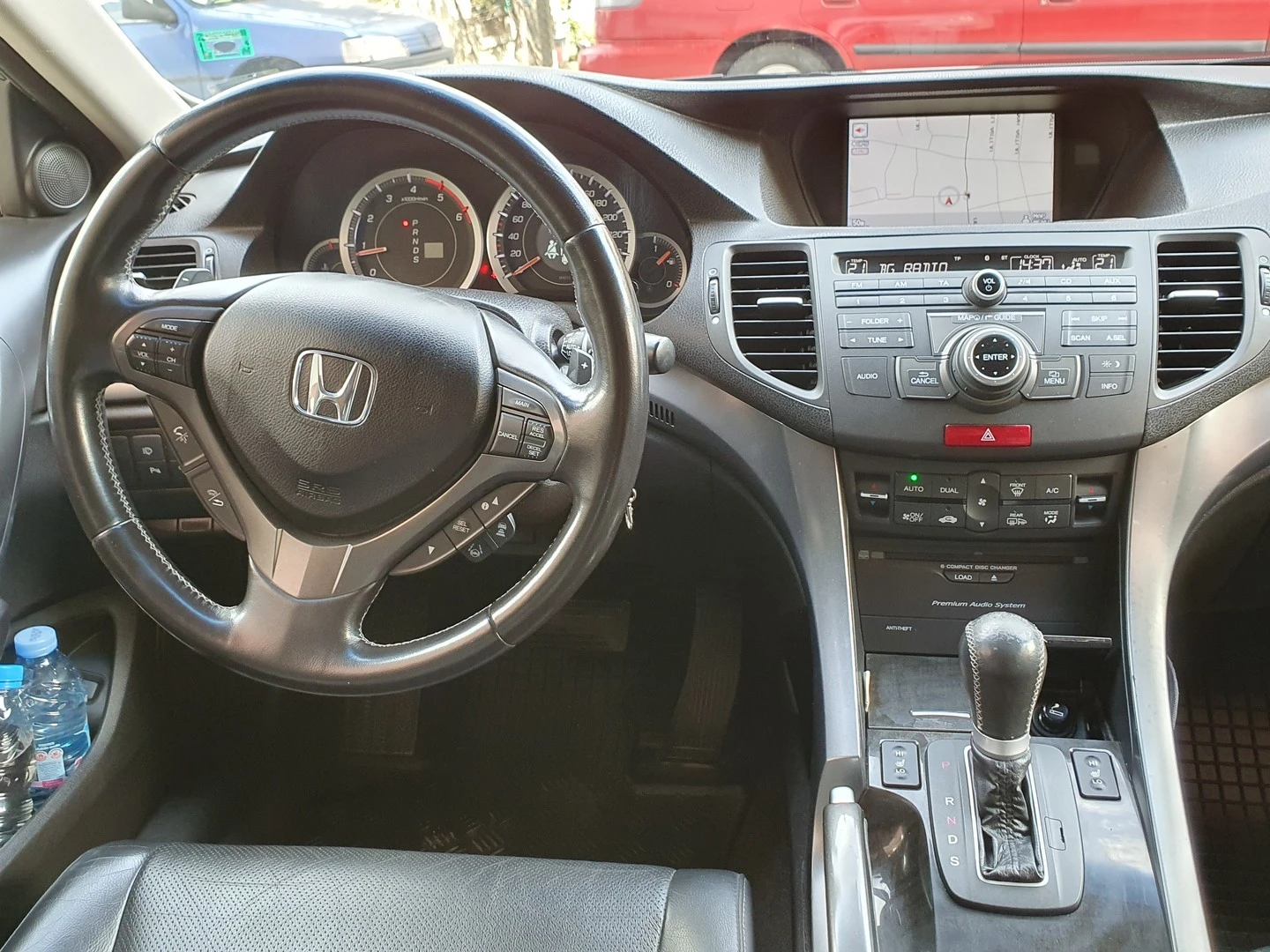 Honda Accord Executive Facelift 2.2 i-DTEC, снимка 12 - Автомобили и джипове - 56201777