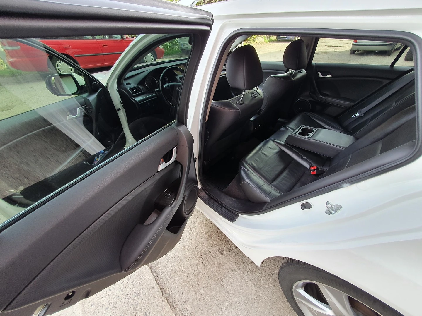 Honda Accord Executive Facelift 2.2 i-DTEC, снимка 7 - Автомобили и джипове - 56201777