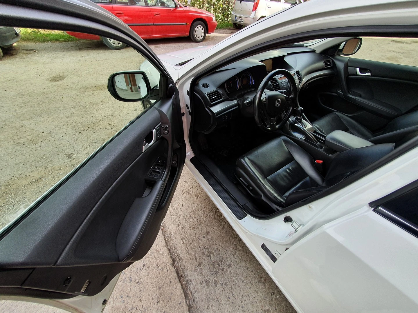Honda Accord Executive Facelift 2.2 i-DTEC, снимка 9 - Автомобили и джипове - 56201777