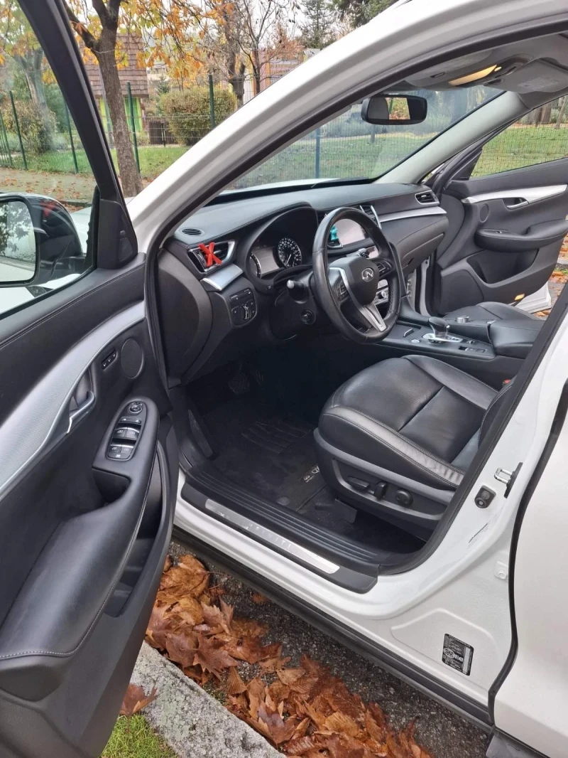 Infiniti QX50, снимка 9 - Автомобили и джипове - 52370719