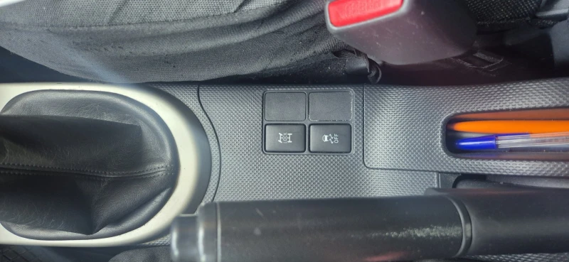 Toyota Urban Cruiser, снимка 2 - Автомобили и джипове - 50665428