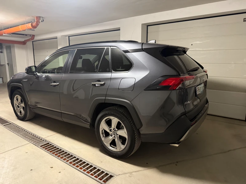 Toyota Rav4 Hybrid AWD-i, снимка 3 - Автомобили и джипове - 53487594