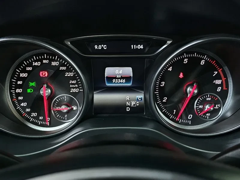 Mercedes-Benz GLA 250 4Matic, снимка 8 - Автомобили и джипове - 56020669