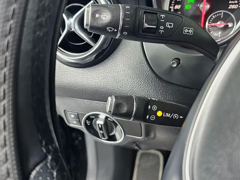 Mercedes-Benz GLA 250 4Matic, снимка 15 - Автомобили и джипове - 56020669