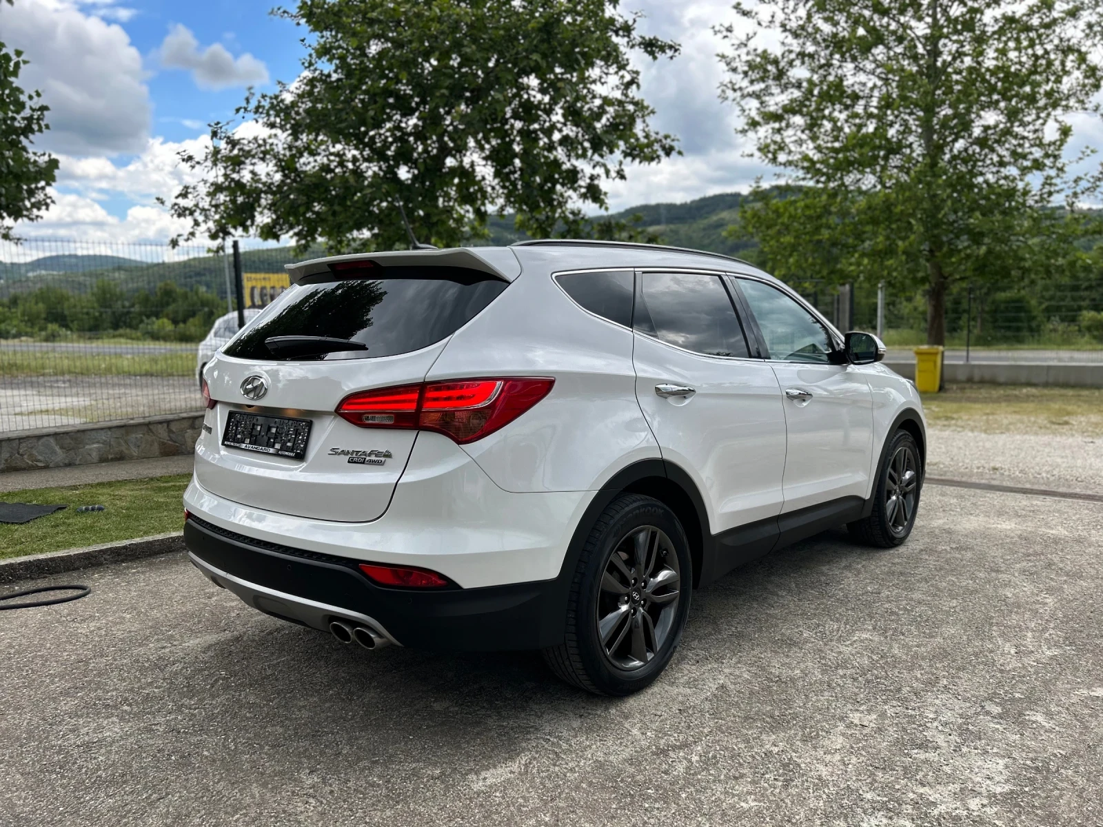 Hyundai Santa fe 2.2CRDI 4WD PREMIUM XENON LED PANO KAMERA NAVI - изображение 3