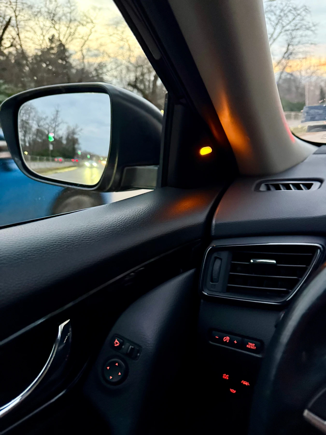 Nissan X-trail TEKNA 2.0DCI 4WD FACELIFT | Mobile.bg � ����������� 15