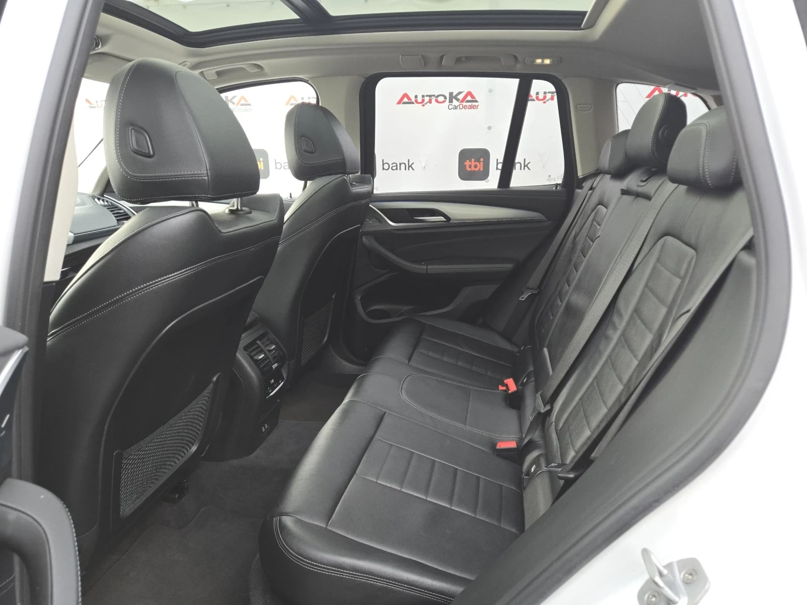 BMW X3 2.0i-184кс= 4X4= LUXURY LINE= PANO= KEYLESS= HISTO - изображение 9