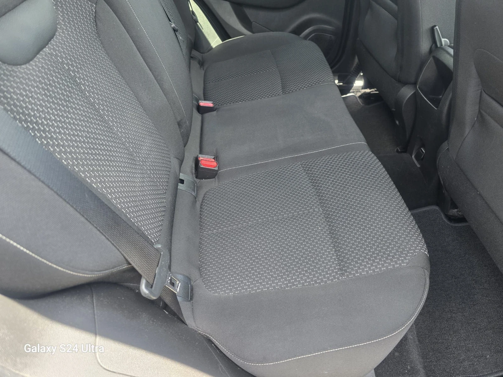 Renault Kadjar 1.6DCI 4X4, снимка 12 - Автомобили и джипове - 54559144