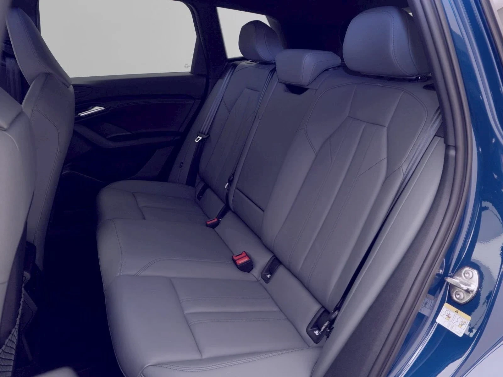 Audi Q6 Quattro 2xS-Line DISTR Matrix 360 Winter Pack+ K-L, снимка 15 - Автомобили и джипове - 55715583