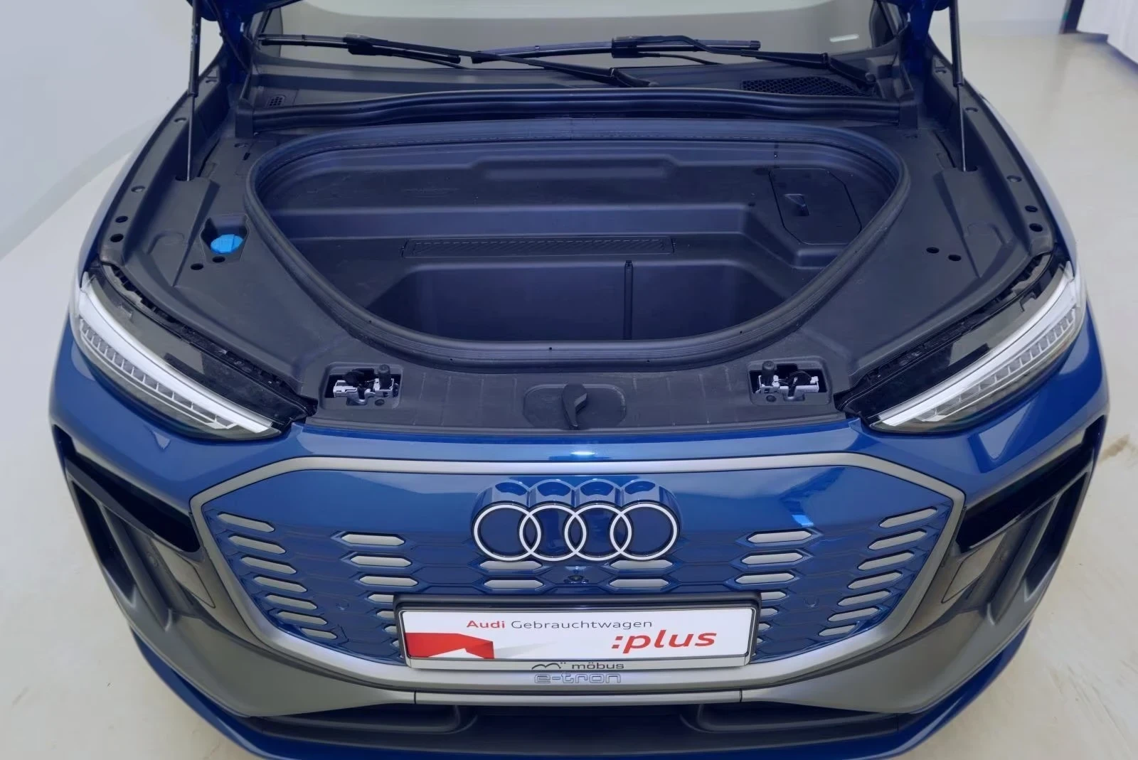 Audi Q6 Quattro 2xS-Line DISTR Matrix 360 Winter Pack+ K-L, снимка 16 - Автомобили и джипове - 55715583