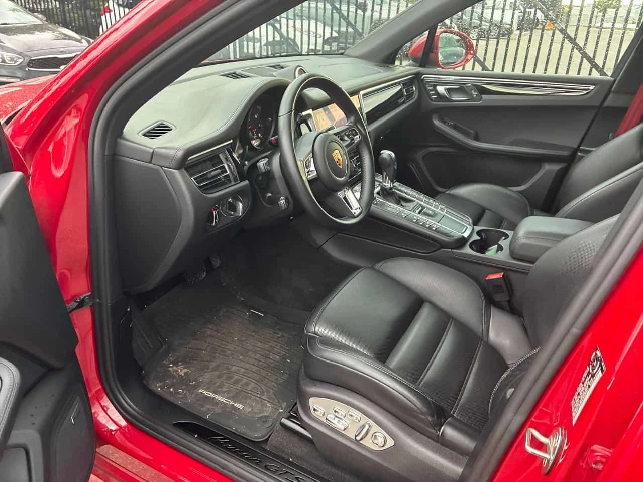 Porsche Macan * GTS * ГЛАВНО ПРЕДСТАВИТЕЛСТВО НА PORSCHE* , снимка 7 - Автомобили и джипове - 55079473