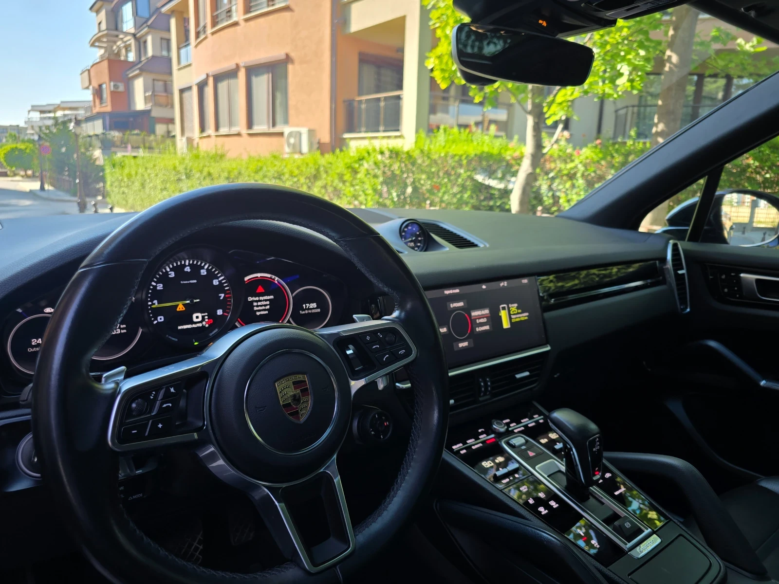 Porsche Cayenne E-Hybrid , снимка 14 - Автомобили и джипове - 55546310
