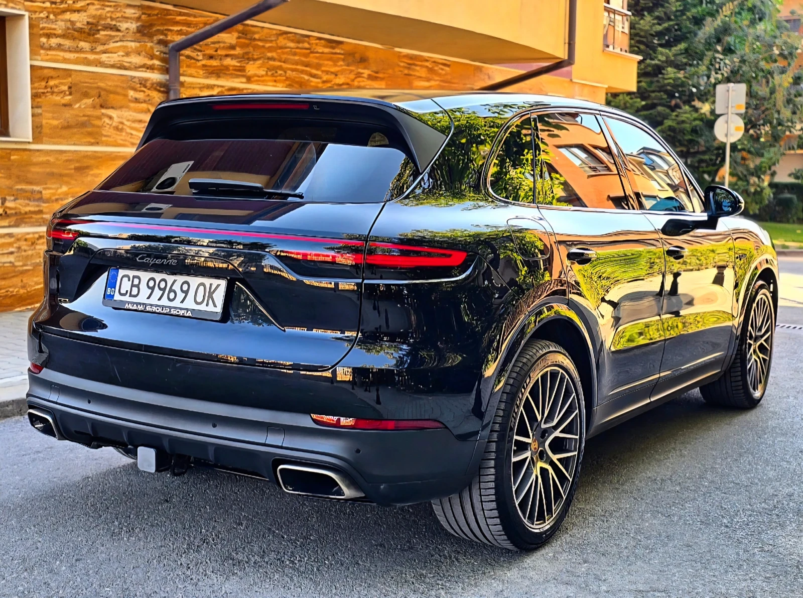 Porsche Cayenne E-Hybrid , снимка 4 - Автомобили и джипове - 55546310