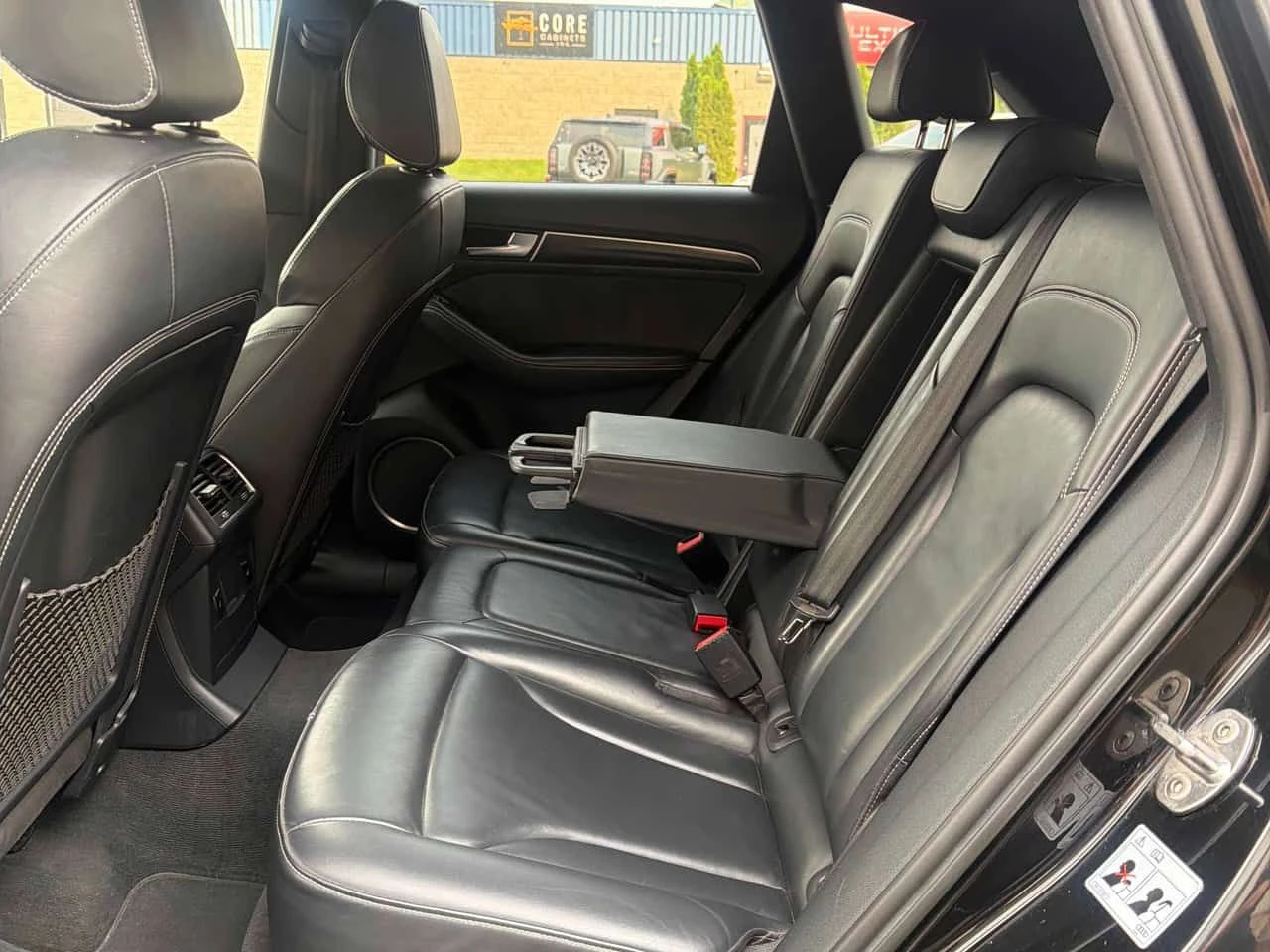Audi SQ5 * Technik* ЛИЦЕНЗИРАН ДИЛЪР * CARFAX, снимка 12 - Автомобили и джипове - 55648032