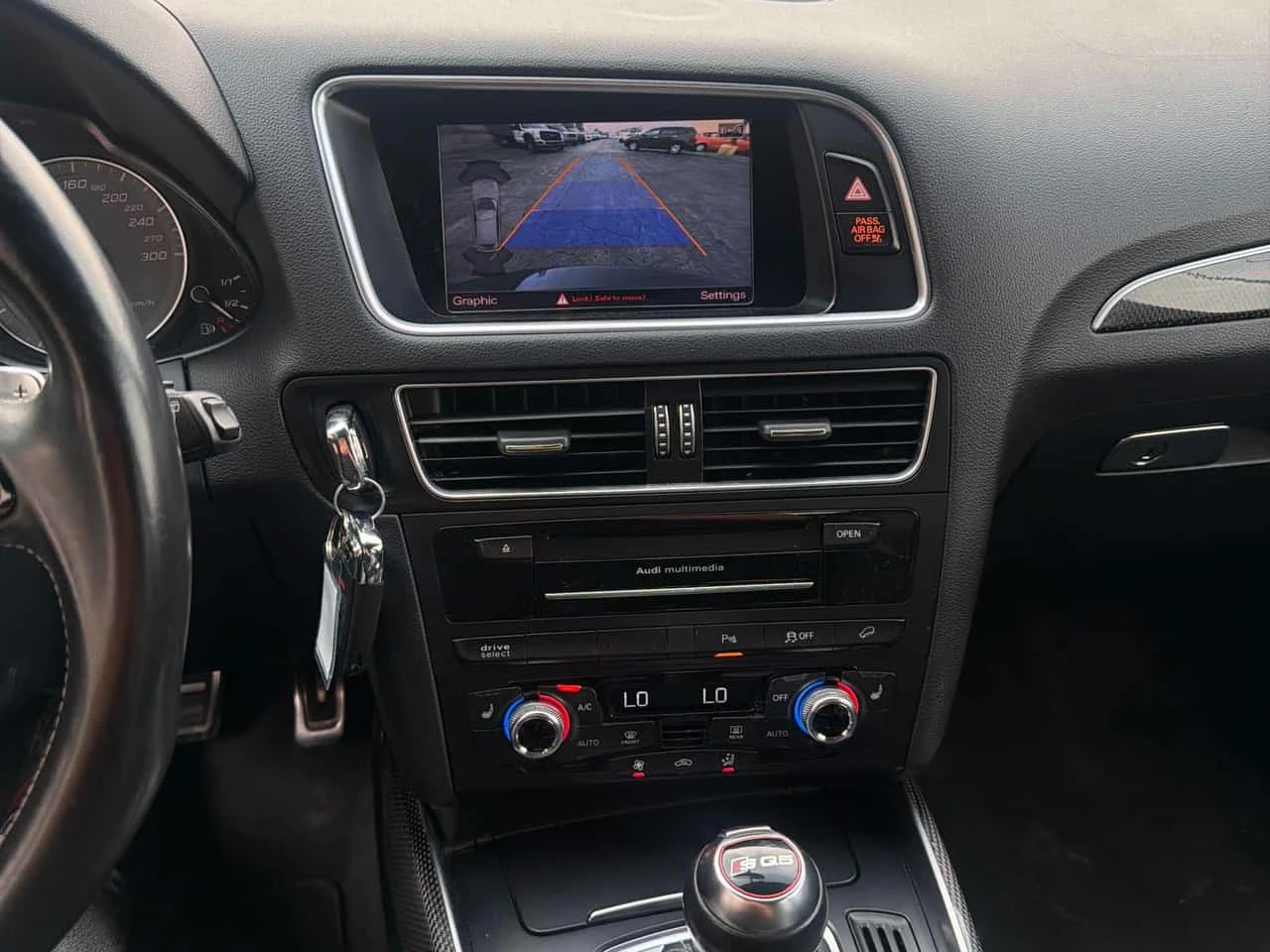 Audi SQ5 * Technik* ЛИЦЕНЗИРАН ДИЛЪР * CARFAX, снимка 9 - Автомобили и джипове - 55648032