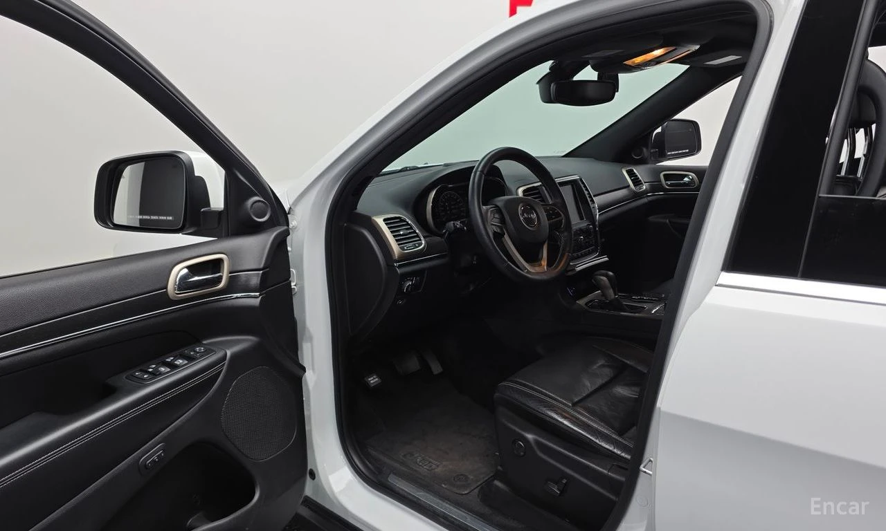 Jeep Grand cherokee 3.6 LIMITED* ПОДГРЕВ* ОБДУХВАНЕ* ПАНОРАМА* КАМЕРА*, снимка 6 - Автомобили и джипове - 55661669