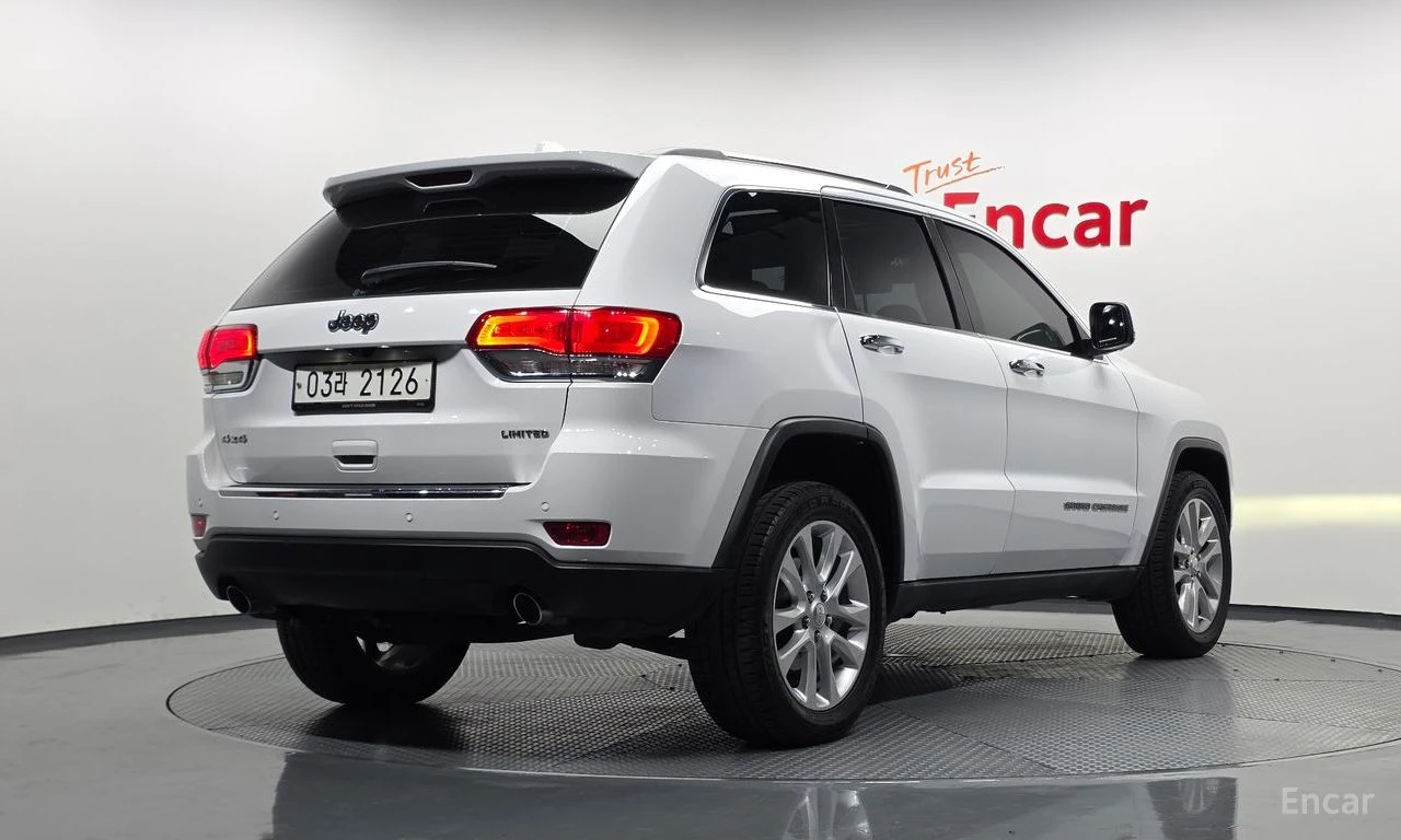 Jeep Grand cherokee 3.6 LIMITED* ПОДГРЕВ* ОБДУХВАНЕ* ПАНОРАМА* КАМЕРА*, снимка 3 - Автомобили и джипове - 55661669