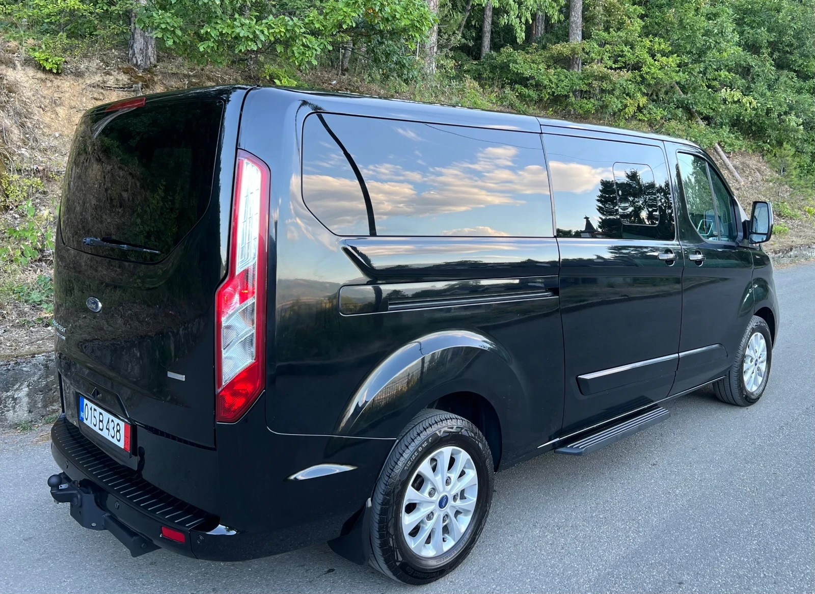 Ford Tourneo Titanium Автоматик L2 9местен, снимка 8 - Бусове и автобуси - 55730221