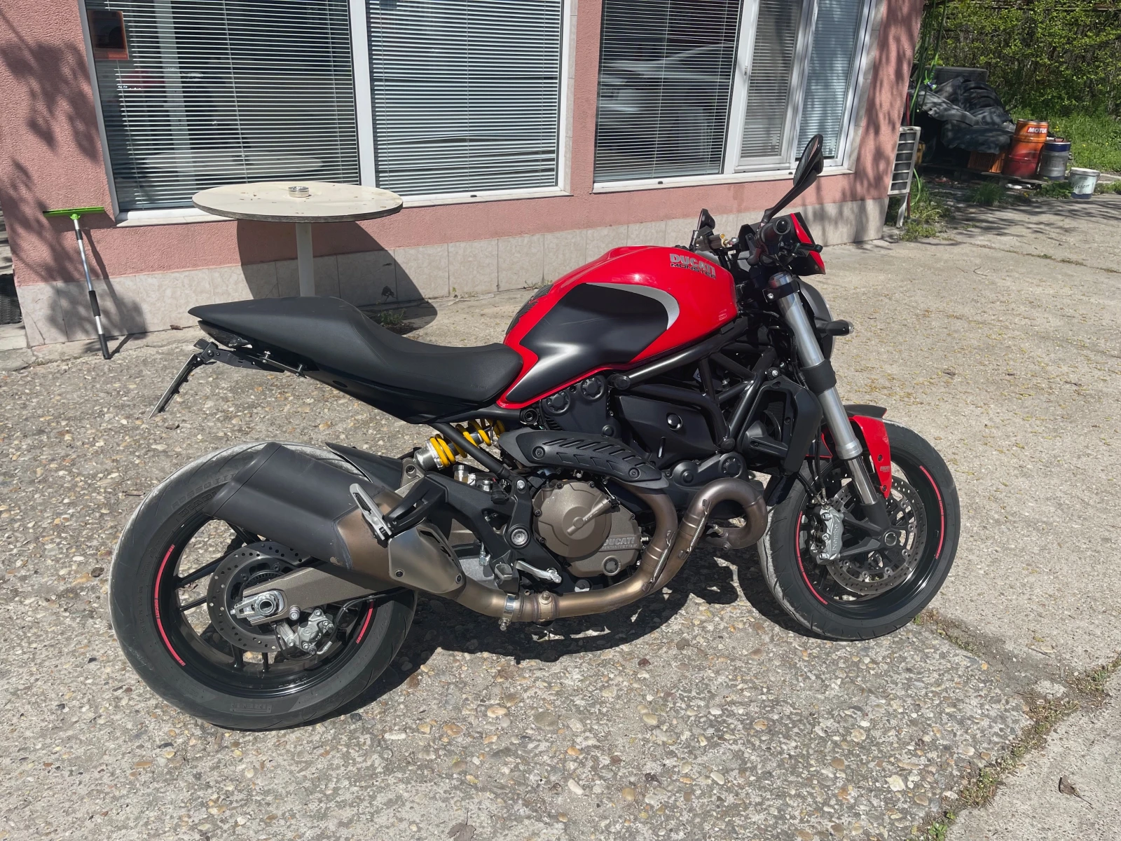 Ducati Monster 821