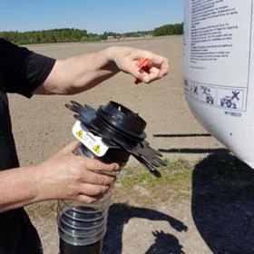 Комбайн New Holland ДИСПЕНСЪР ЗА ТОР И СЕМЕНА , снимка 12