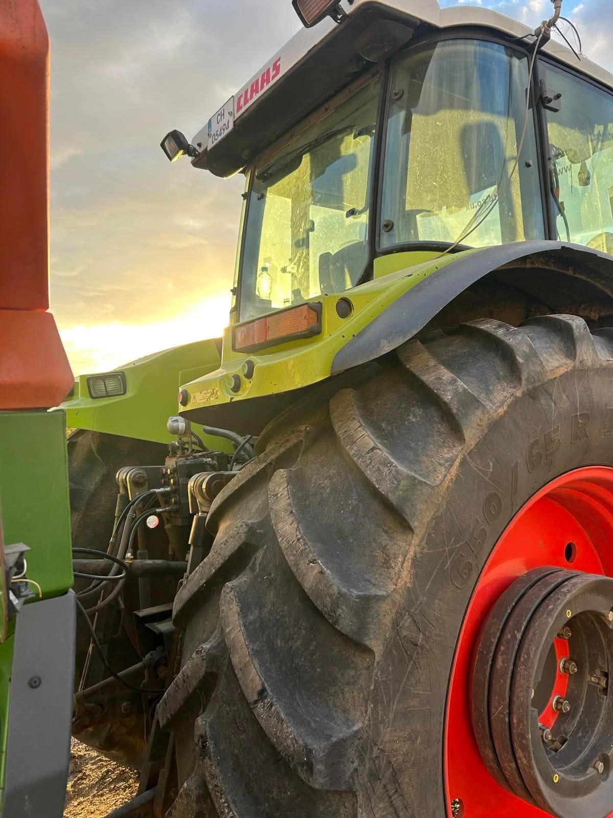 Трактор Claas Ares 836 RZ, снимка 5 - Селскостопанска техника - 56576542
