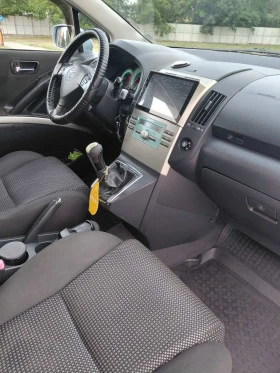 Toyota Corolla verso, снимка 6