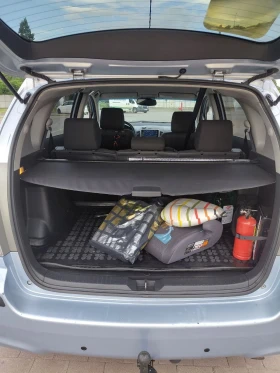 Toyota Corolla verso, снимка 10