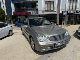 Mercedes-Benz C 180, снимка 2