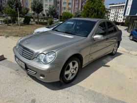 Mercedes-Benz C 180, снимка 3