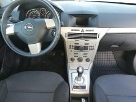 Opel Astra 1.6 бензин Автомат, снимка 10 - Автомобили и джипове - 45194825
