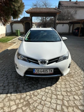 Toyota Auris 1.6 бензин/газ, снимка 1