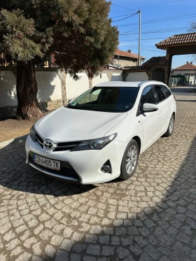 Toyota Auris 1.6 бензин/газ, снимка 2