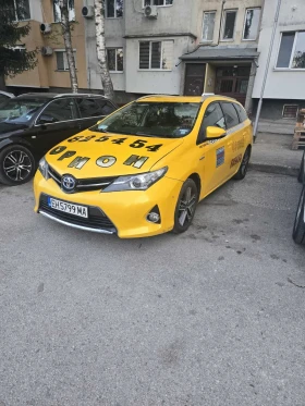 Toyota Auris 1.8, снимка 1