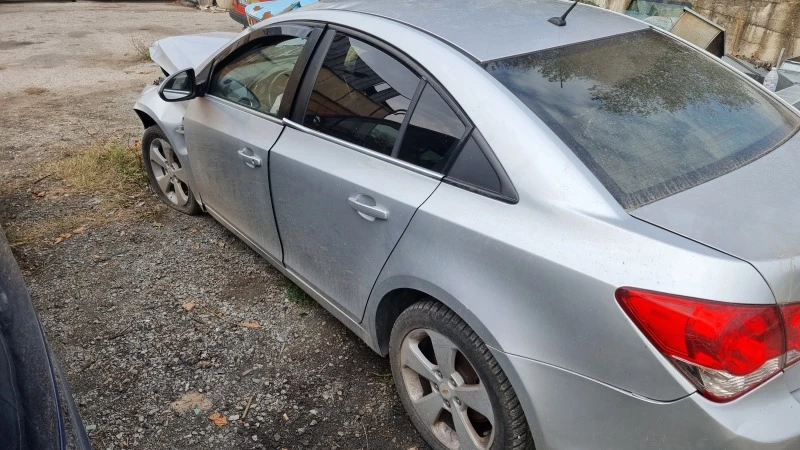 Chevrolet Cruze 2, 0d НА ЧАСТИ , снимка 3 - Автомобили и джипове - 38609992