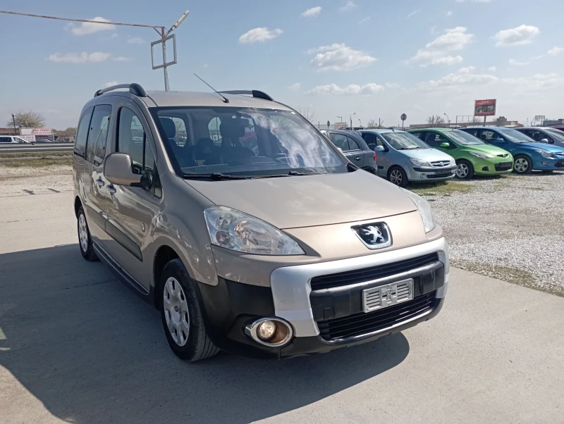 Peugeot Partner TEPEE, снимка 2 - Автомобили и джипове - 42269133