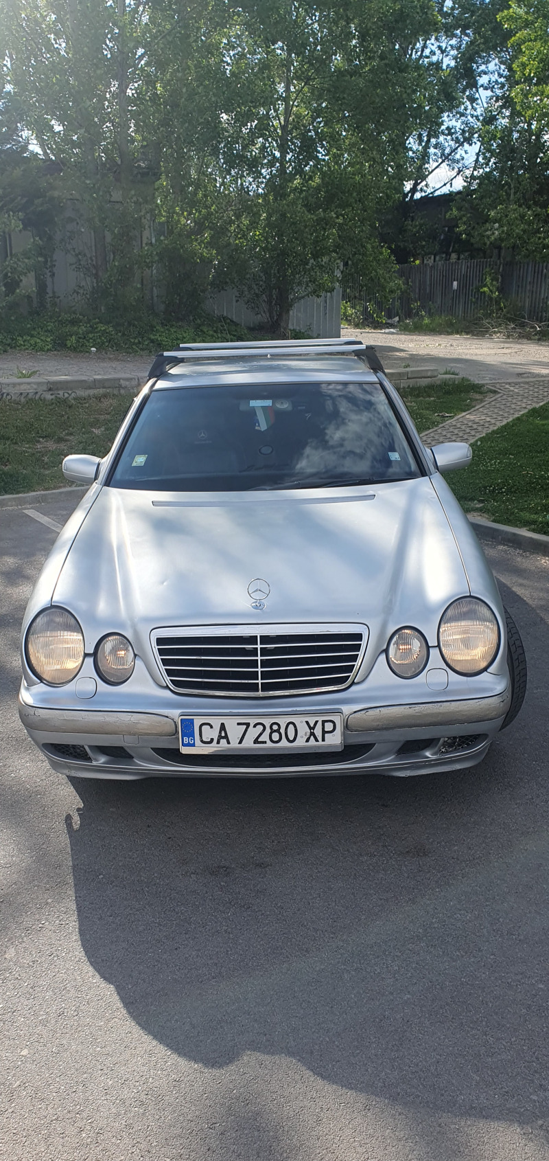 Mercedes-Benz E 220 2.2 CDI, снимка 2 - Автомобили и джипове - 46080592