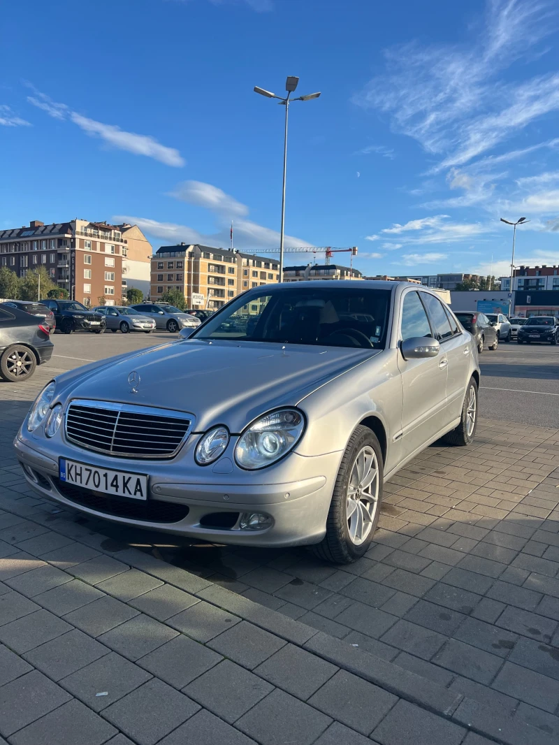 Mercedes-Benz E 220 CDI, снимка 1 - Автомобили и джипове - 47538103