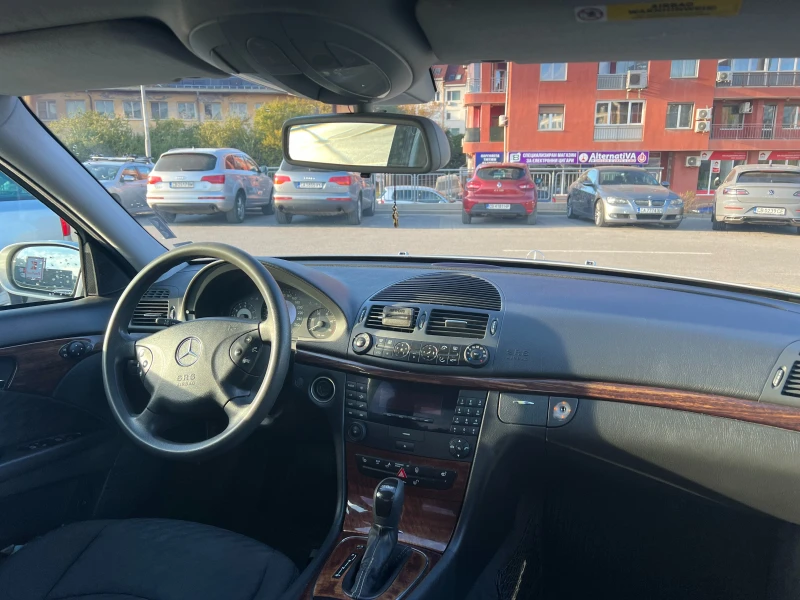 Mercedes-Benz E 220 CDI, снимка 11 - Автомобили и джипове - 47538103